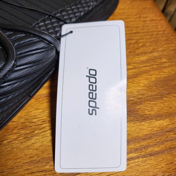 Speedo Men's Crossover Slide Sandals Size 12 Black/Red NEW - Picture 8 of 8